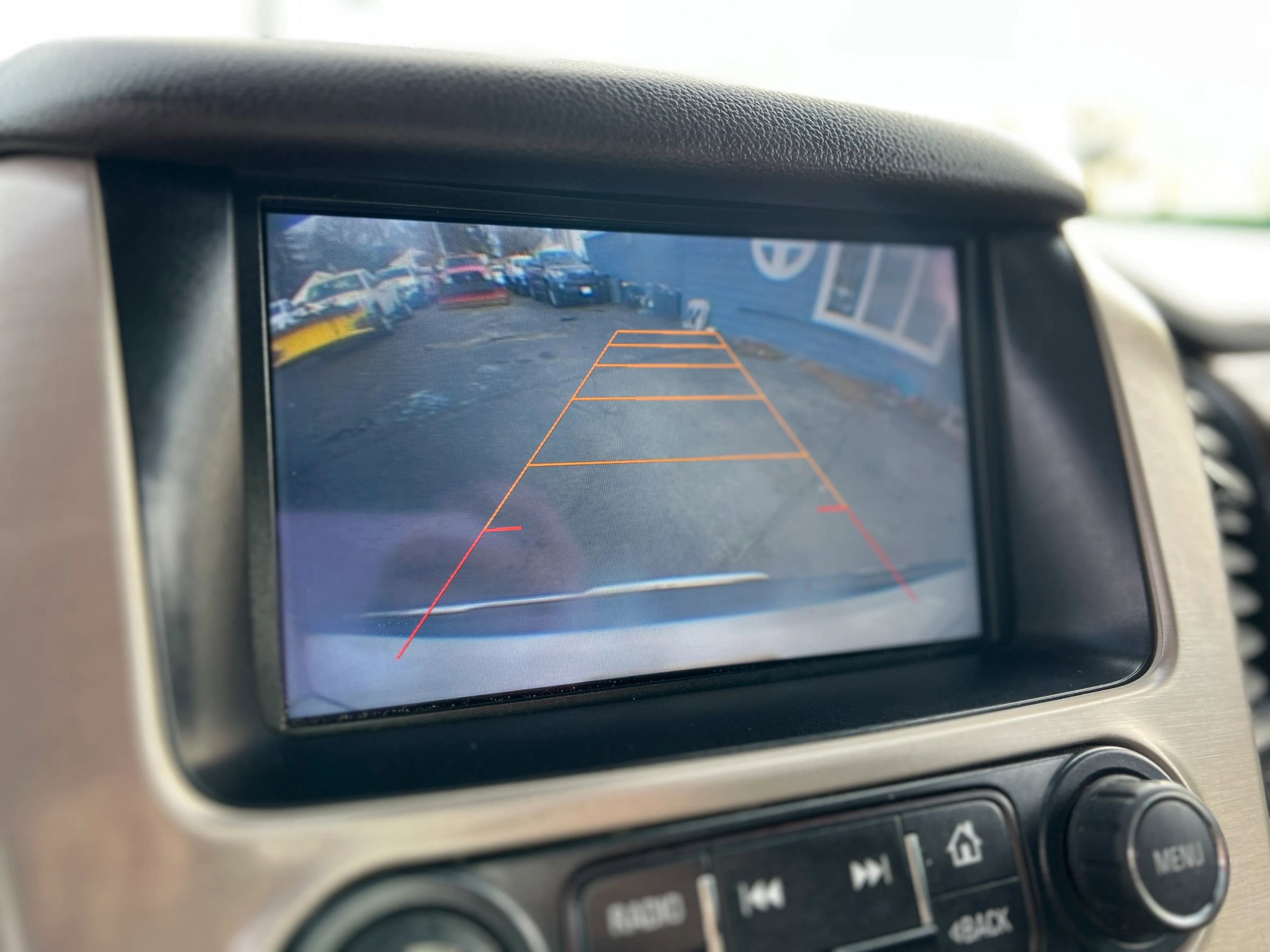 Used 2015 GMC Yukon Denali image 17