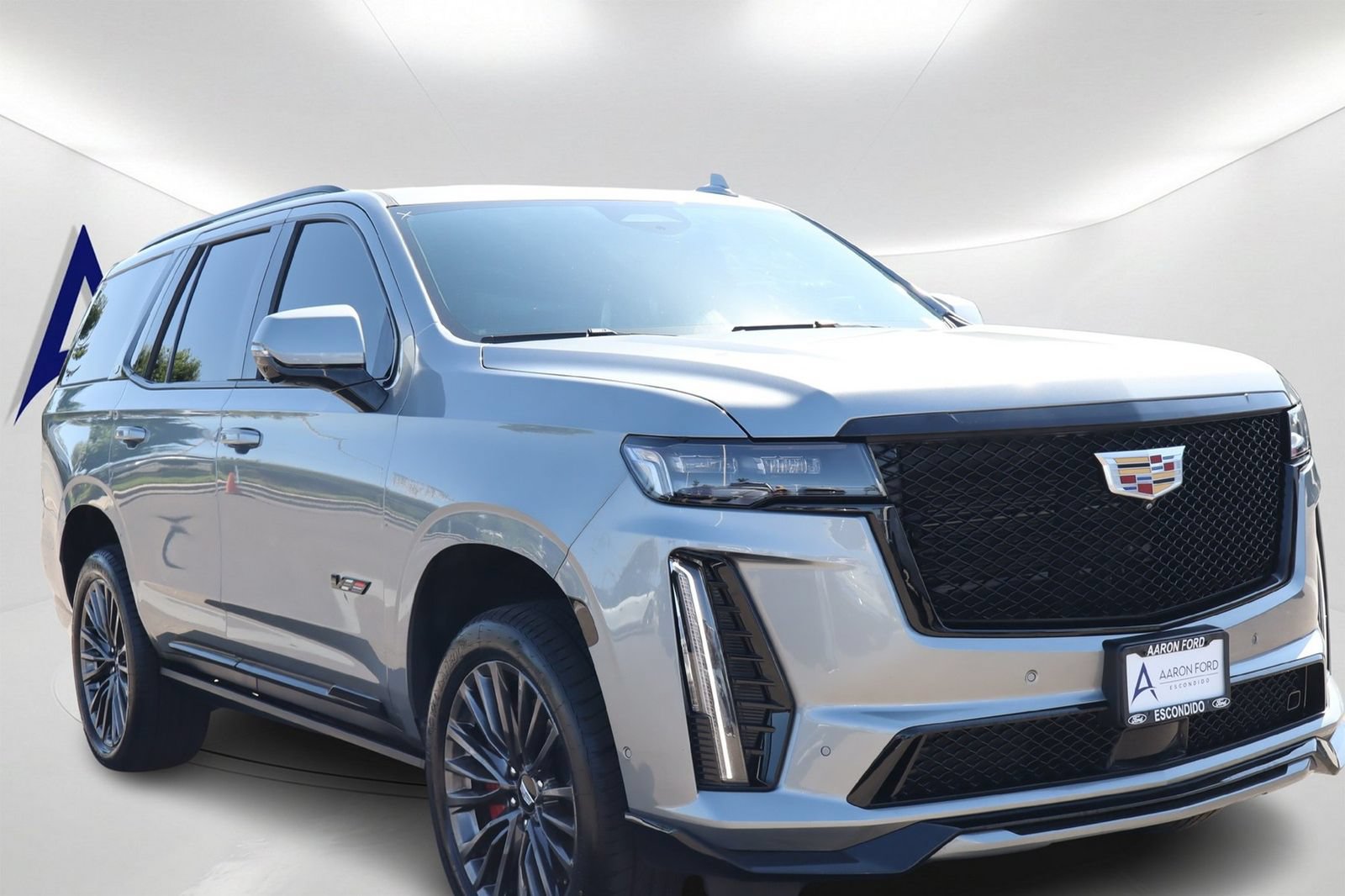 Used 2023 Cadillac Escalade V AWD/4WD image 3