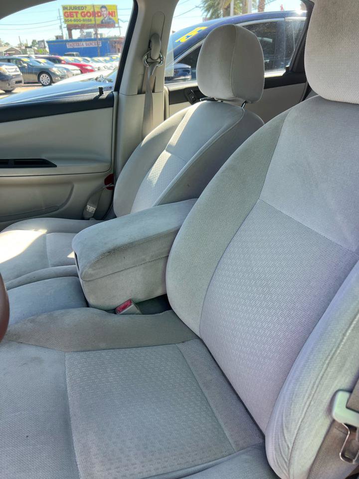 Used 2011 Chevrolet Impala LS image 10