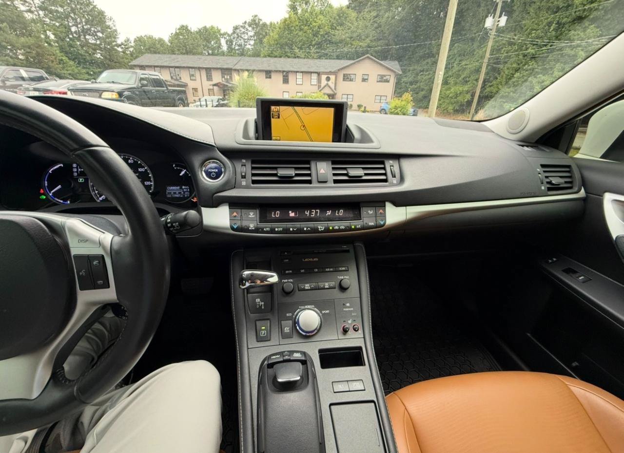 Used 2012 Lexus CT 200h Premium w/ Premium Audio Pkg FWD image 19