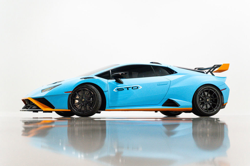 Used 2021 Lamborghini Huracan STO image 89