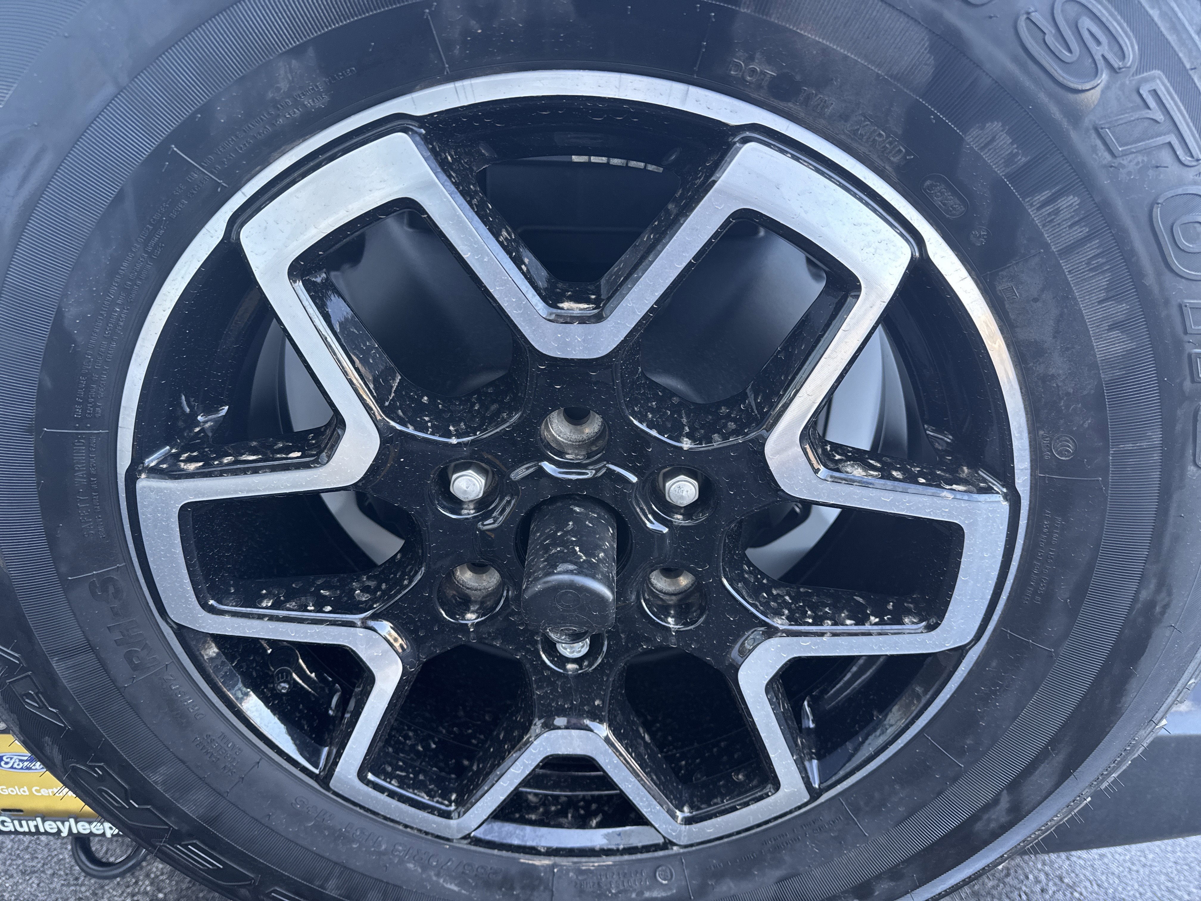 Used 2024 Ford Bronco Outer Banks image 30