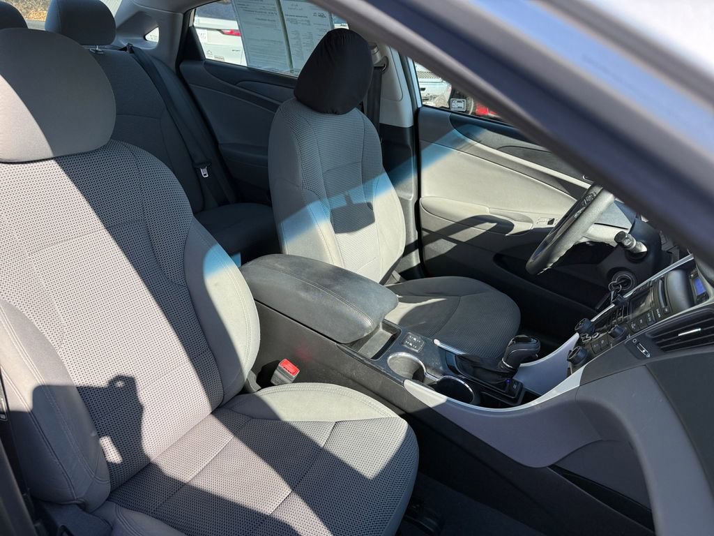 Used 2013 Hyundai Sonata GLS w/ Popular Equipment Pkg image 18