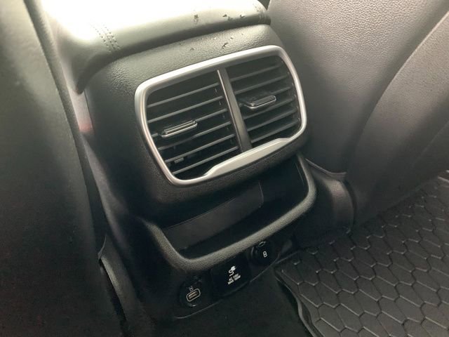 Used 2020 Hyundai Santa Fe Limited image 22