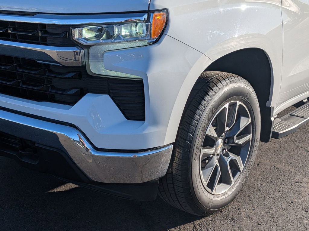 Used 2023 Chevrolet Silverado 1500 LT w/ True North Edition Plus AWD/4WD image 9