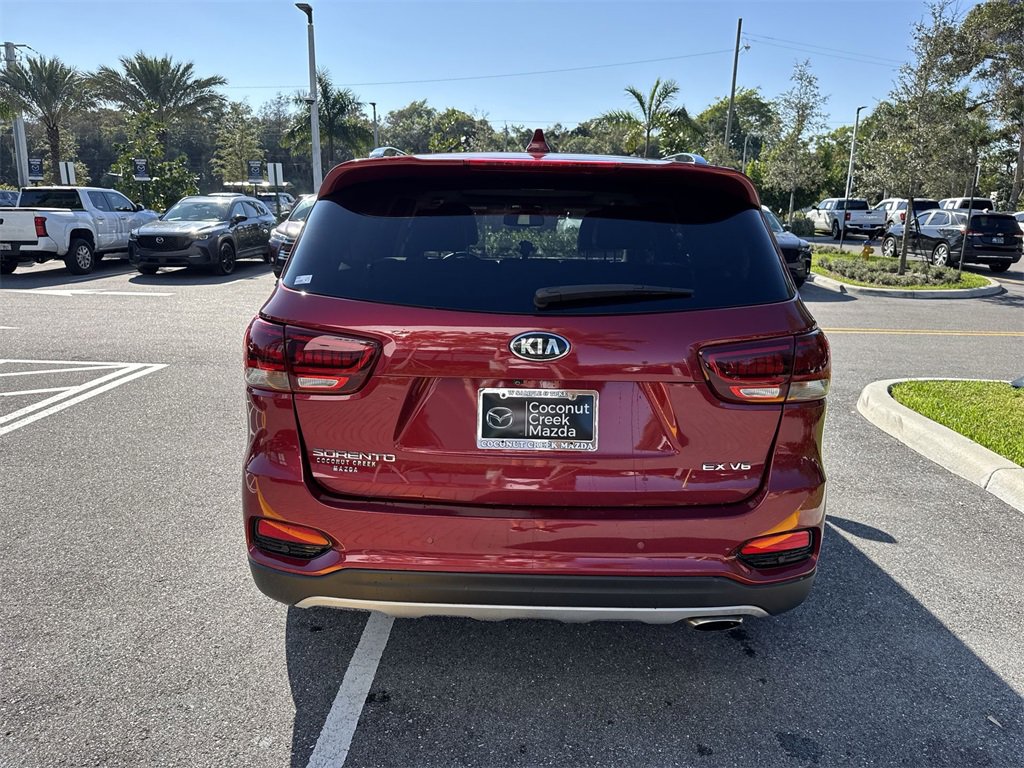 Used 2019 Kia Sorento EX w/ EX Touring Package image 3