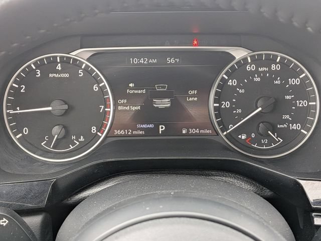 Used 2025 Nissan Pathfinder SV FWD image 11