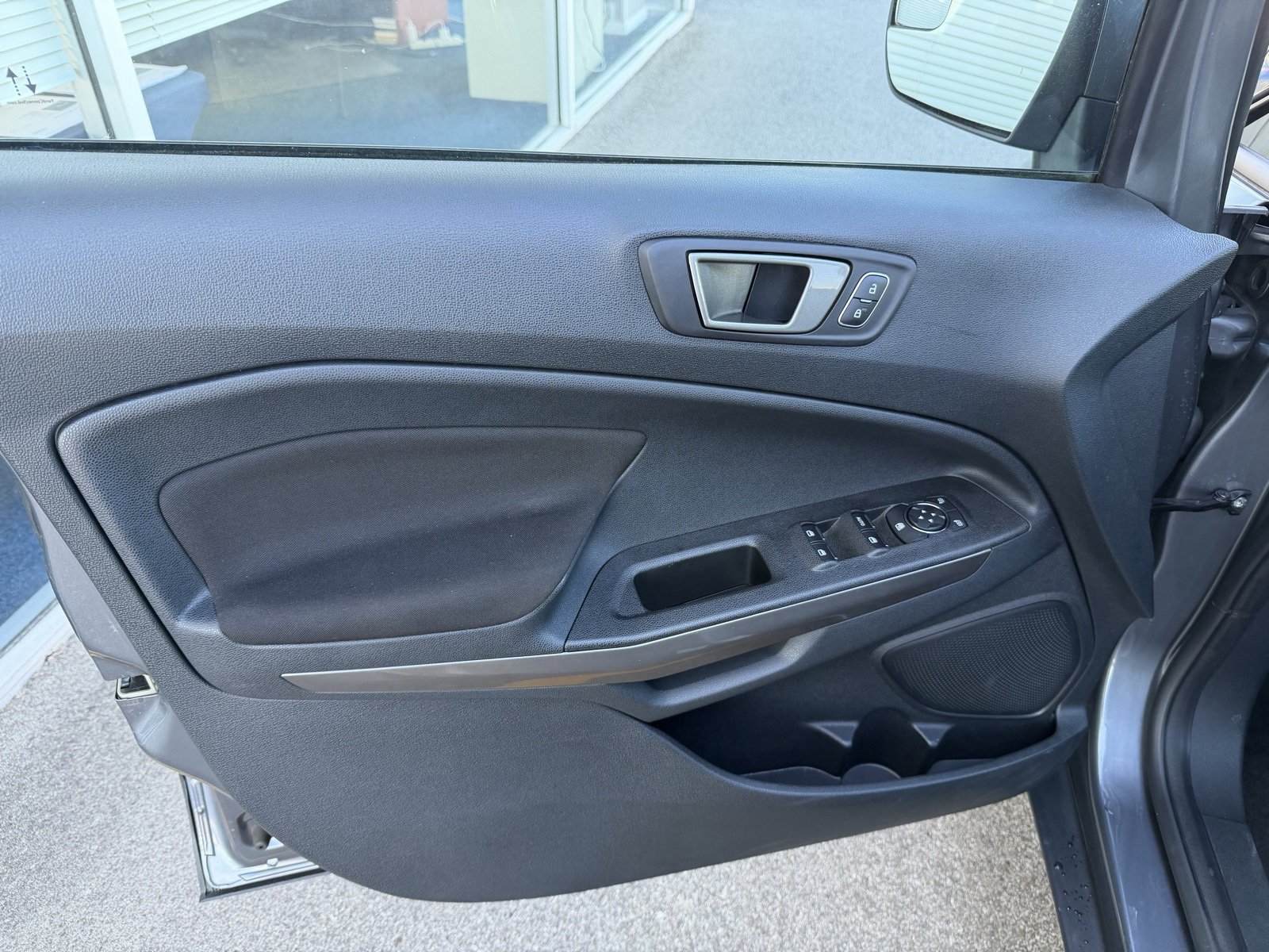 Used 2021 Ford EcoSport SE image 12