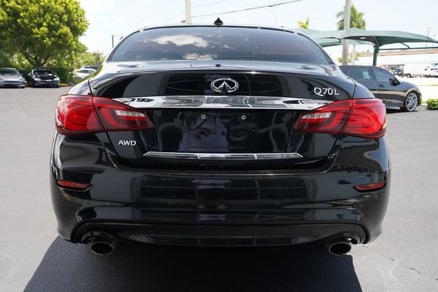 Used 2018 INFINITI Q70 L 3.7 AWD/4WD image 11
