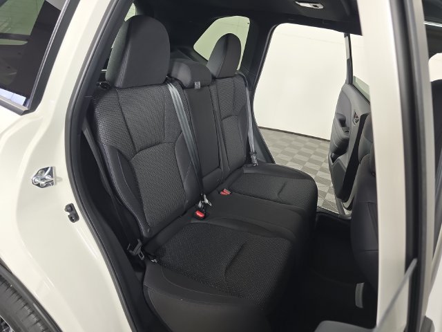Certified 2025 Subaru Forester Premium AWD/4WD image 27