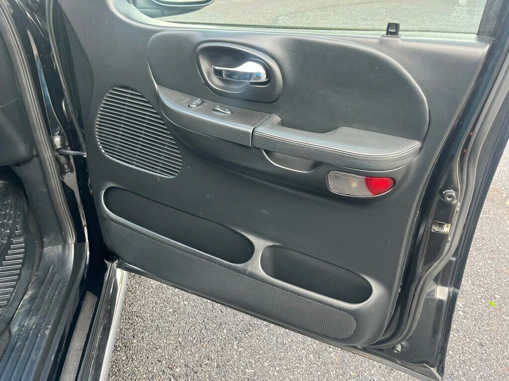 Used 2001 Ford F150 Harley-Davidson RWD image 36