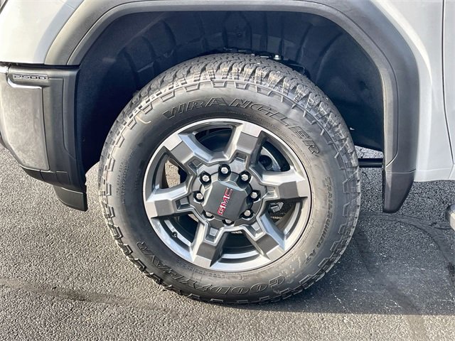 New 2026 GMC Sierra 2500 SLT image 33