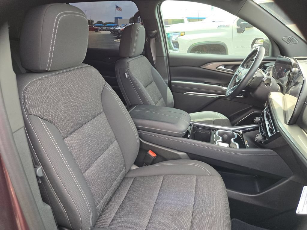 Used 2024 Chevrolet Traverse LT w/ Enhanced Driving Package FWD image 20