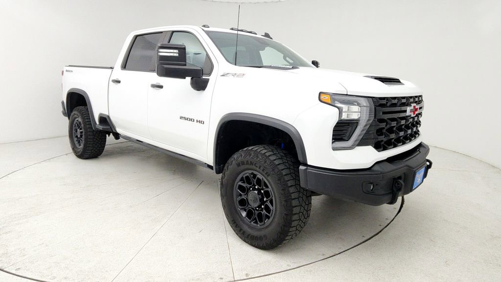 Used 2024 Chevrolet Silverado 2500 ZR2 w/ ZR2 Bison Edition image 1