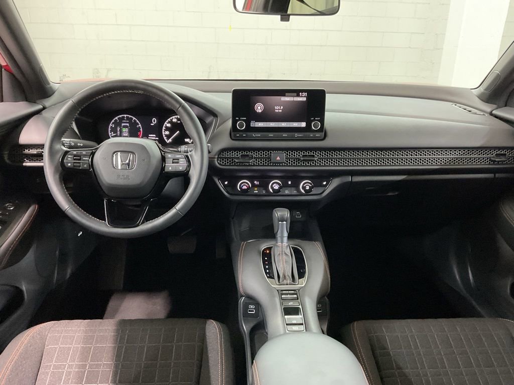 Used 2023 Honda HR-V Sport image 6