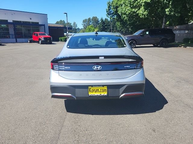 New 2025 Hyundai Sonata SE image 4