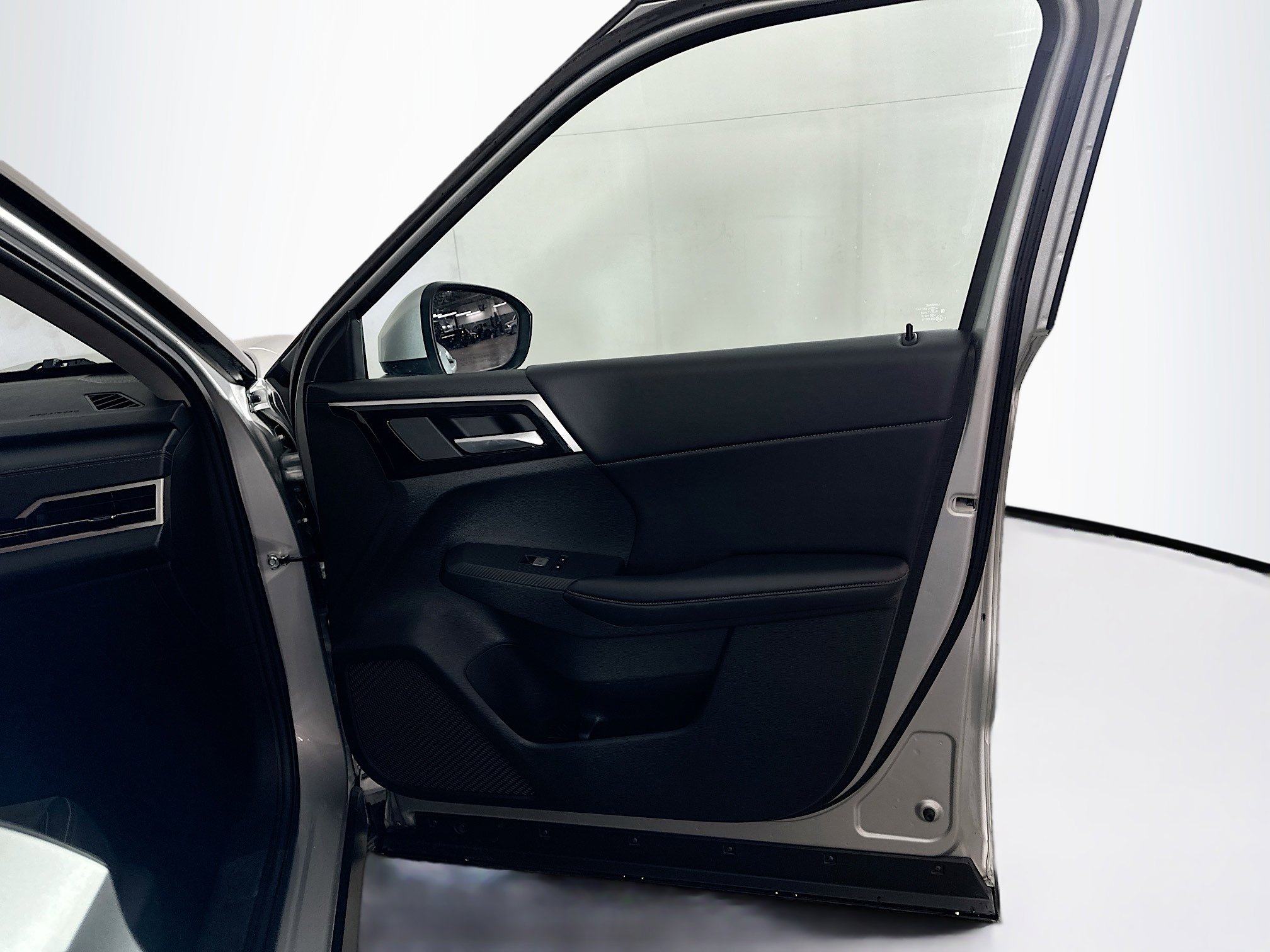 Used 2024 Mitsubishi Outlander SE image 34