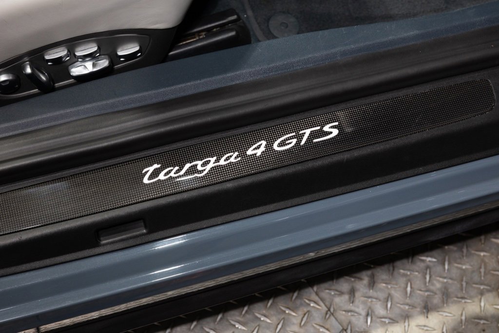 Used 2018 Porsche 911 Targa 4 GTS image 19