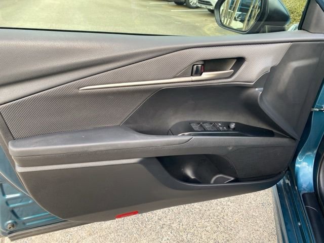 Used 2025 Toyota Camry SE image 17