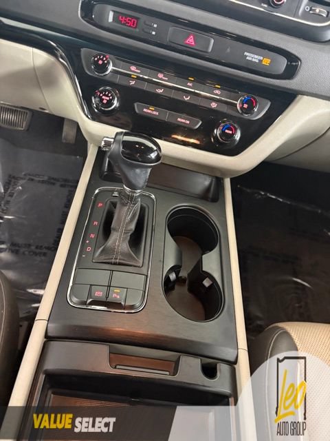 Used 2016 Kia Sedona LX w/ LX Essentials Premium Package FWD image 18