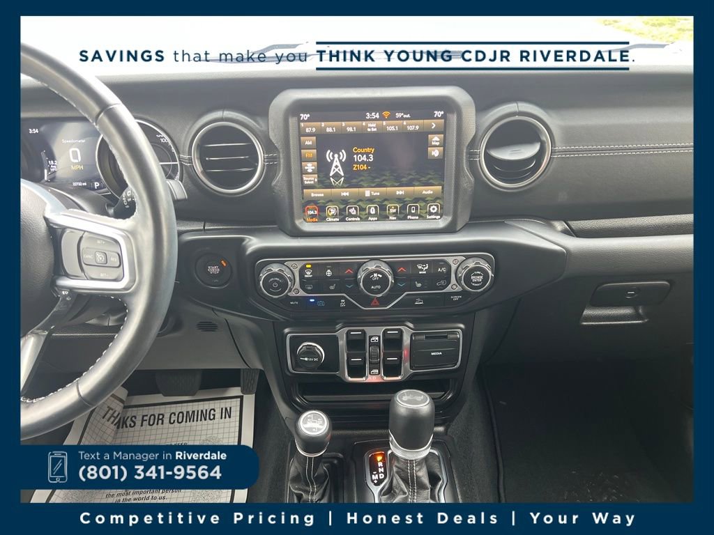 Used 2023 Jeep Wrangler Unlimited Sahara w/ Cold Weather Group image 17