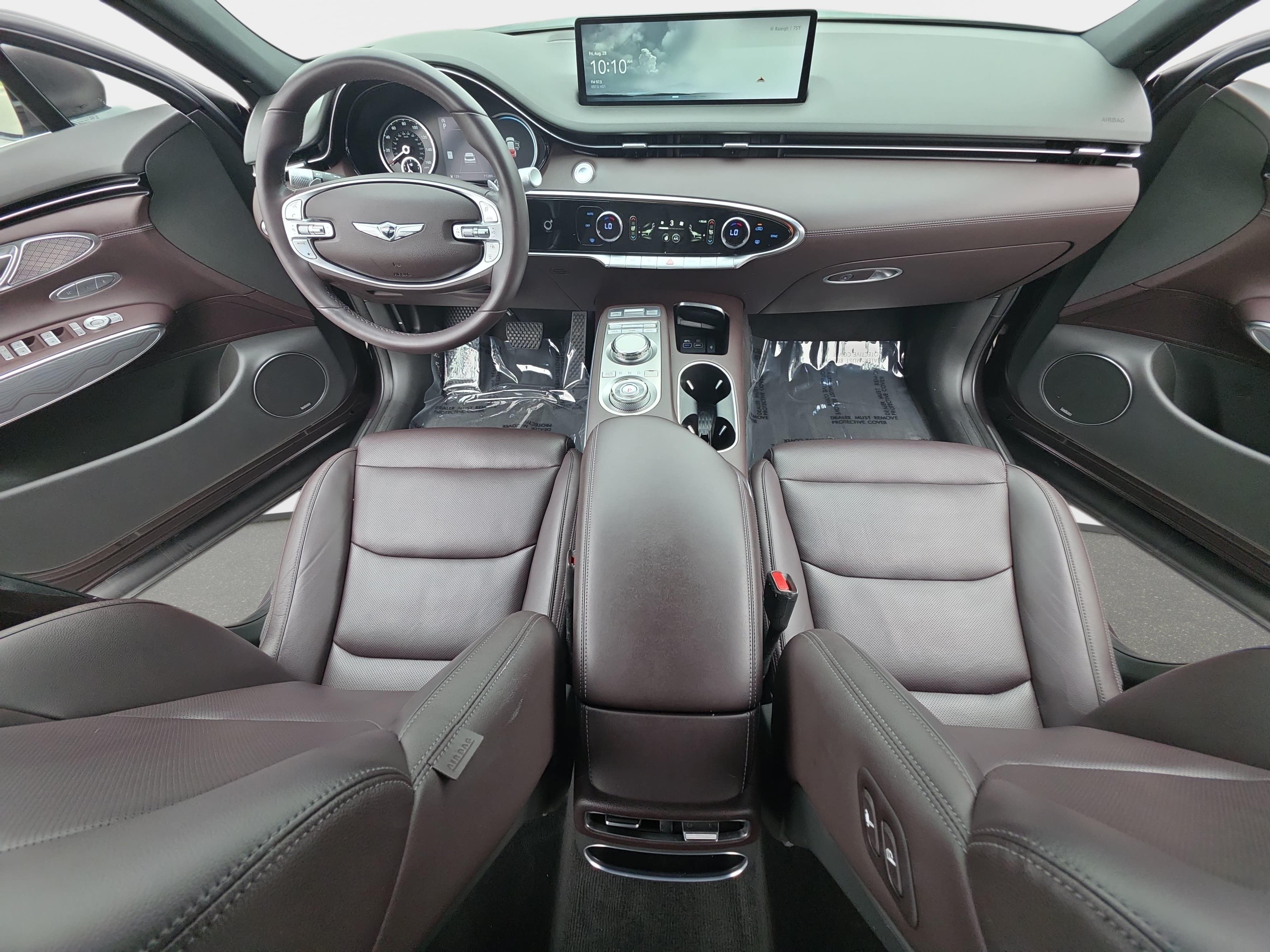 Used 2023 Genesis GV70 2.5T w/ Advanced Package AWD/4WD image 9