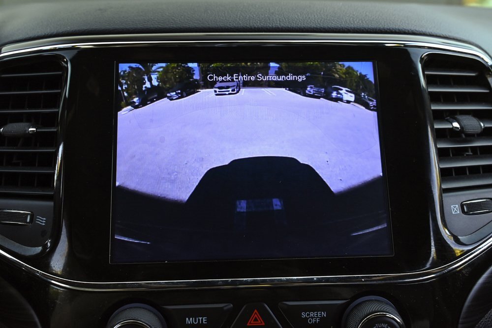 Used 2021 Jeep Grand Cherokee Laredo X image 29