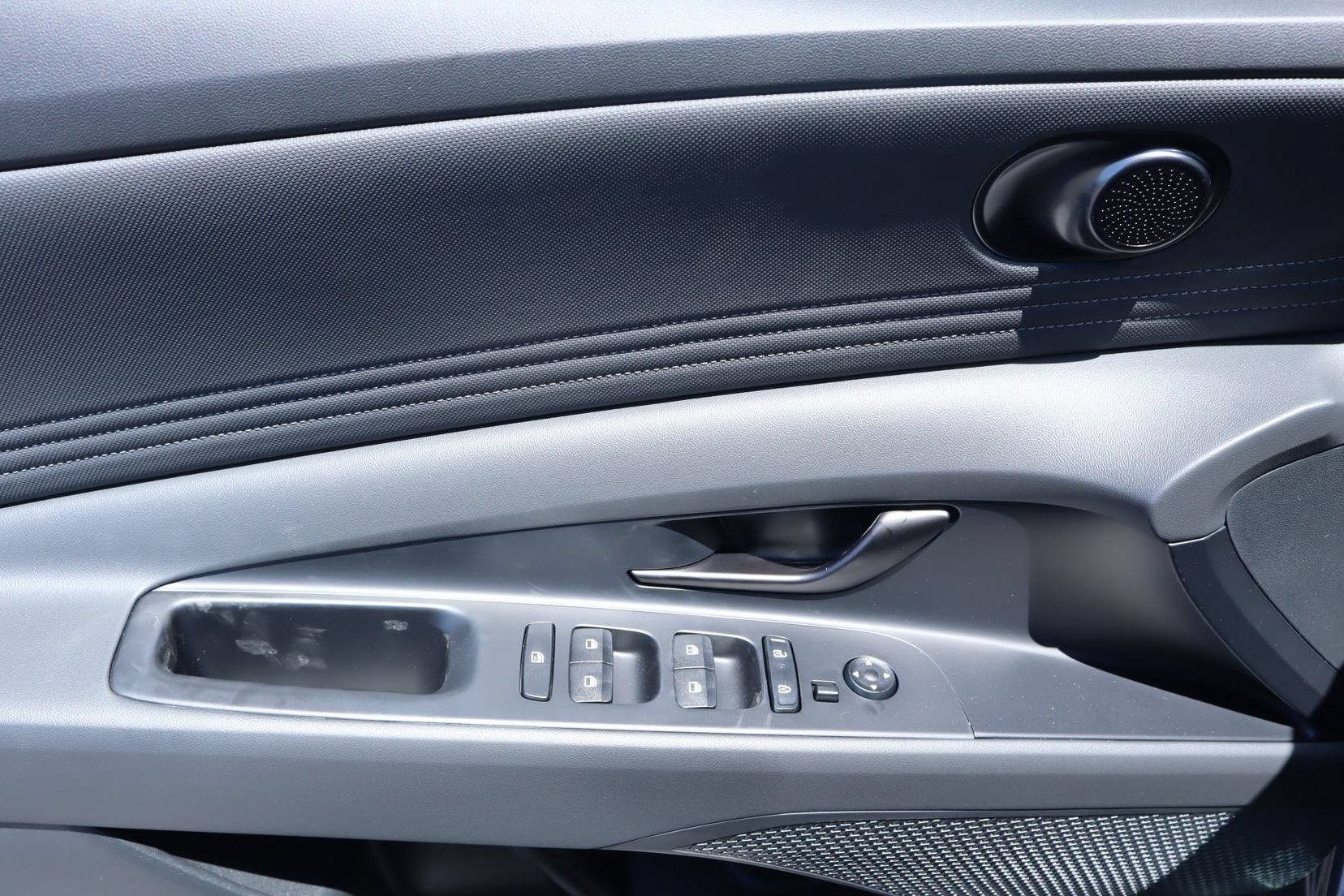 New 2026 Hyundai Elantra Sport FWD image 20