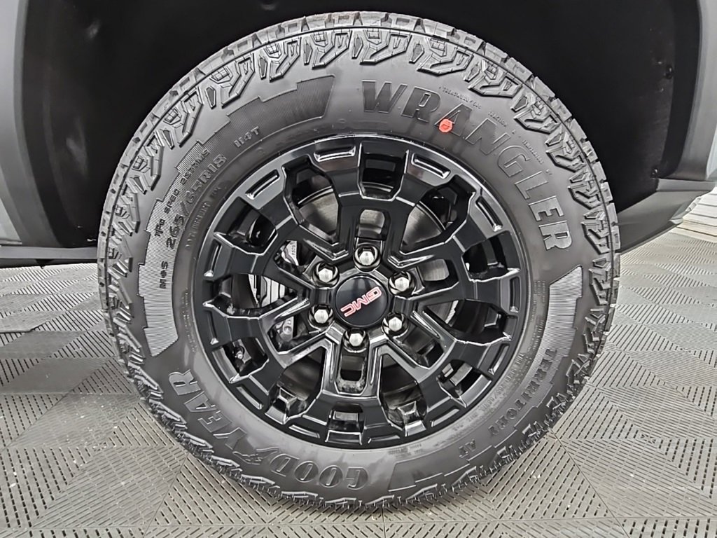 New 2026 GMC Canyon Elevation w/ Convenience Package image 46