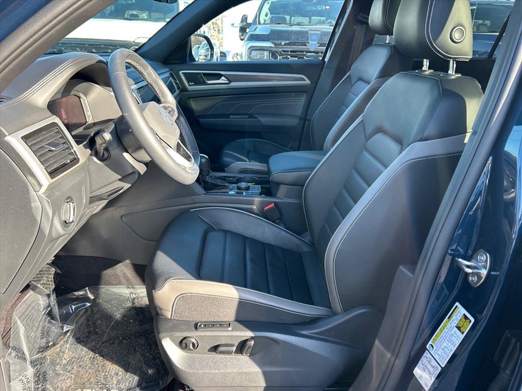 Used 2021 Volkswagen Atlas Cross Sport SEL Premium image 9