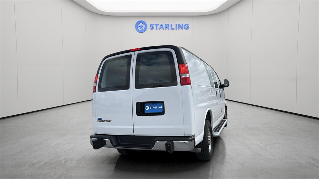 Used 2024 Chevrolet Express 2500 w/ Driver Convenience Package image 8