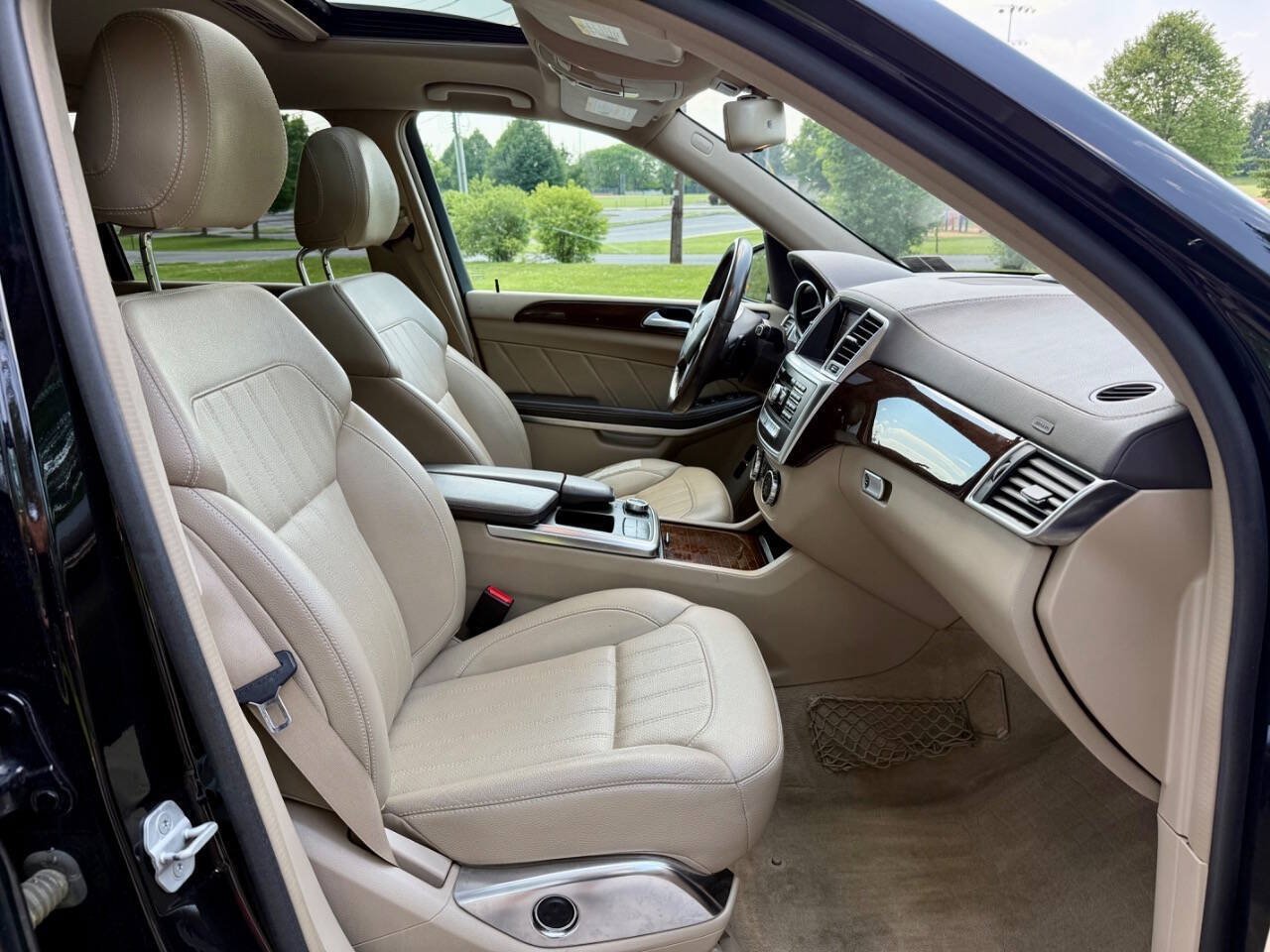 Used 2013 Mercedes-Benz GL 450 4MATIC w/ Premium 1 Pkg image 17