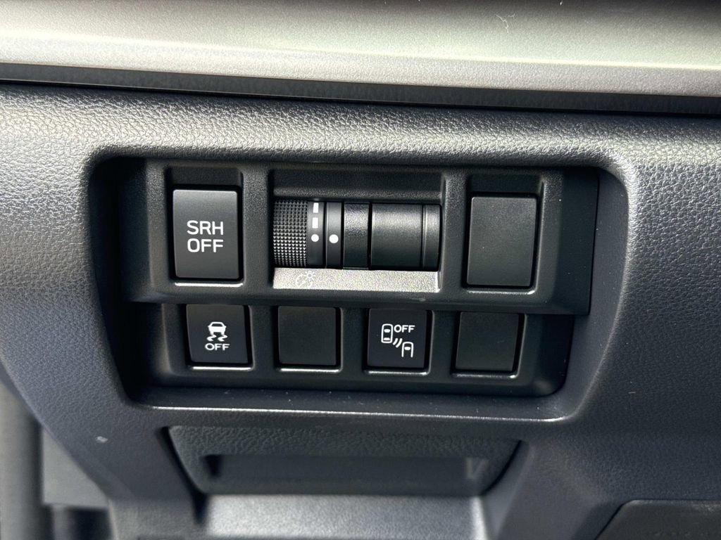 Used 2019 Subaru Crosstrek 2.0i Limited w/ Moonroof Package w/Navigation image 48