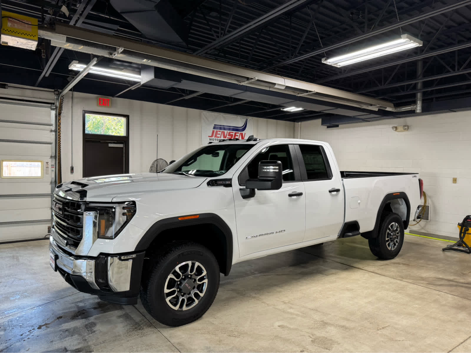 New 2026 GMC Sierra 3500 Pro w/ 1SA Pro Safety Plus Package image 1