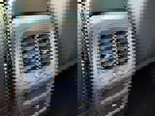 Used 2024 Volkswagen Tiguan SE R-Line image 24