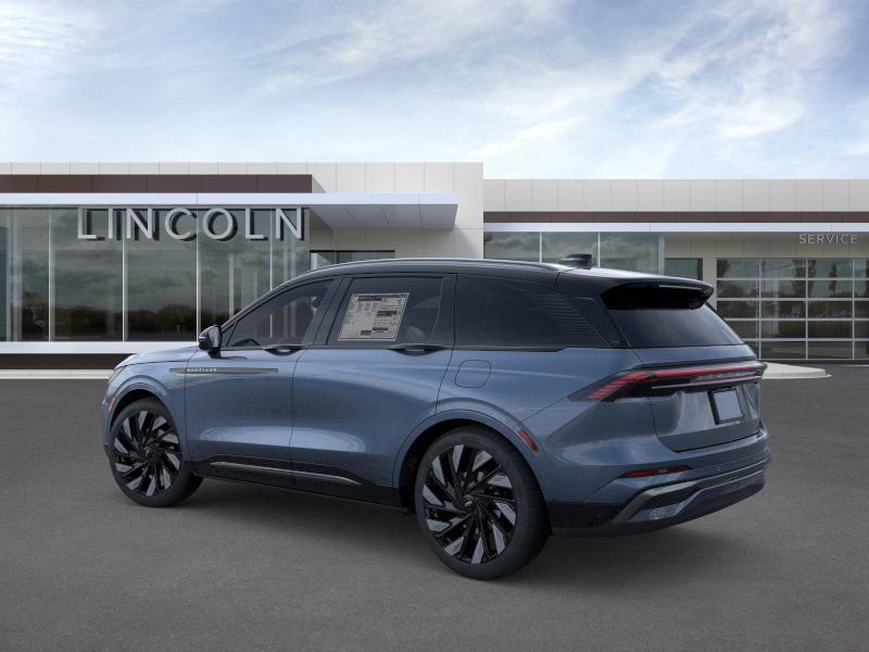 New 2026 Lincoln Nautilus Reserve w/ Jet Appearance Package image 4