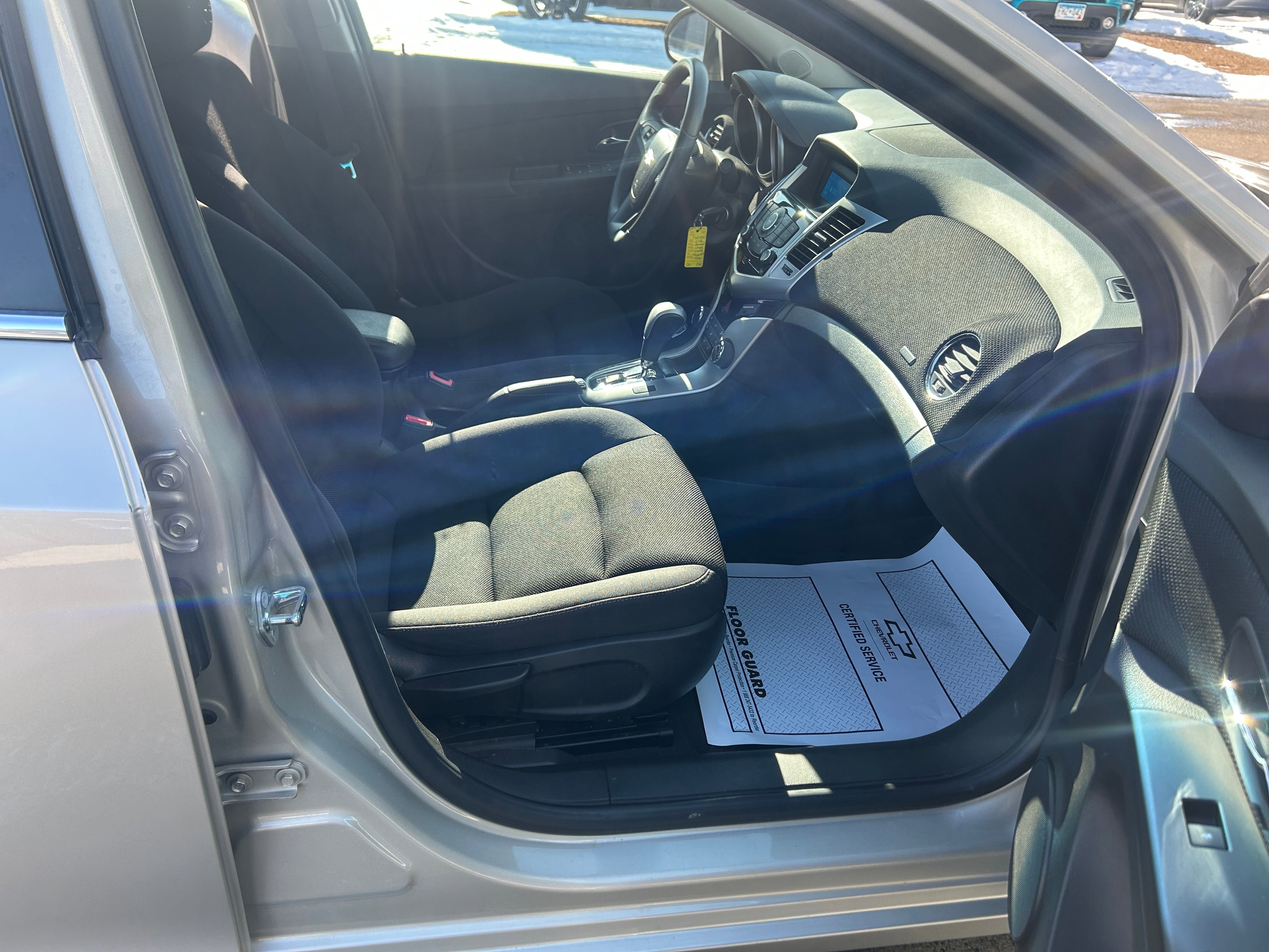 Used 2016 Chevrolet Cruze LT FWD image 26