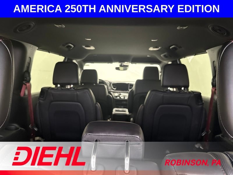 New 2027 Chrysler Pacifica Select FWD image 10