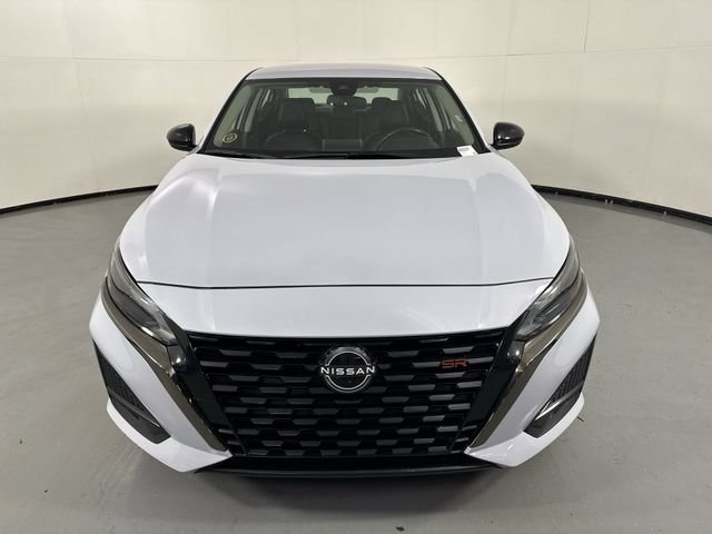 Used 2024 Nissan Altima 2.5 SR FWD image 25
