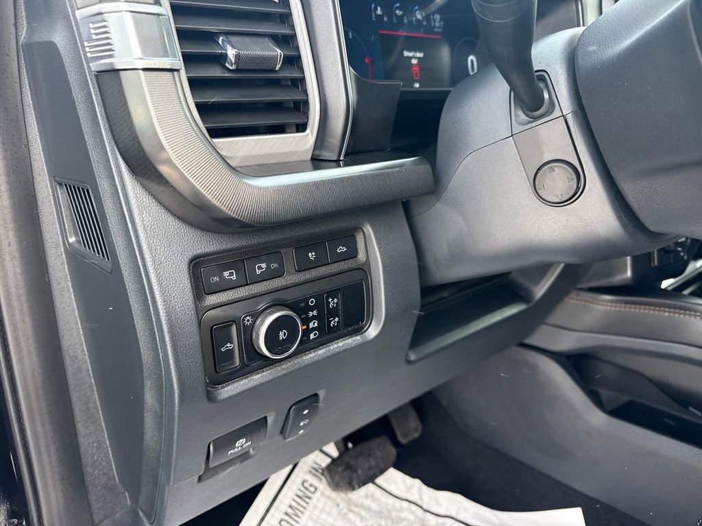 Used 2024 Ford F350 Platinum image 31