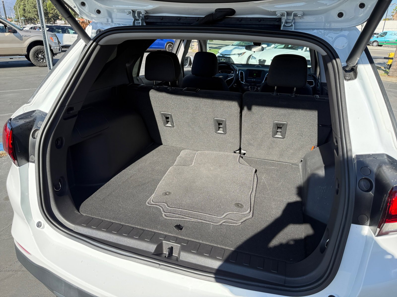 Used 2023 Chevrolet Equinox LT image 20