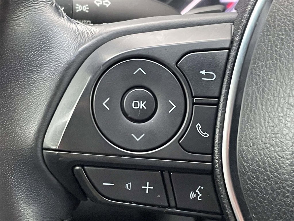 Used 2018 Toyota Camry SE image 20