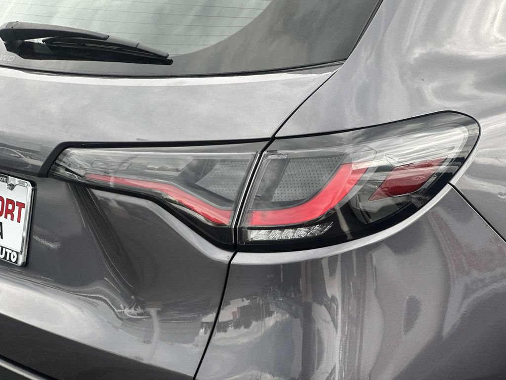 Used 2023 Honda HR-V LX image 9