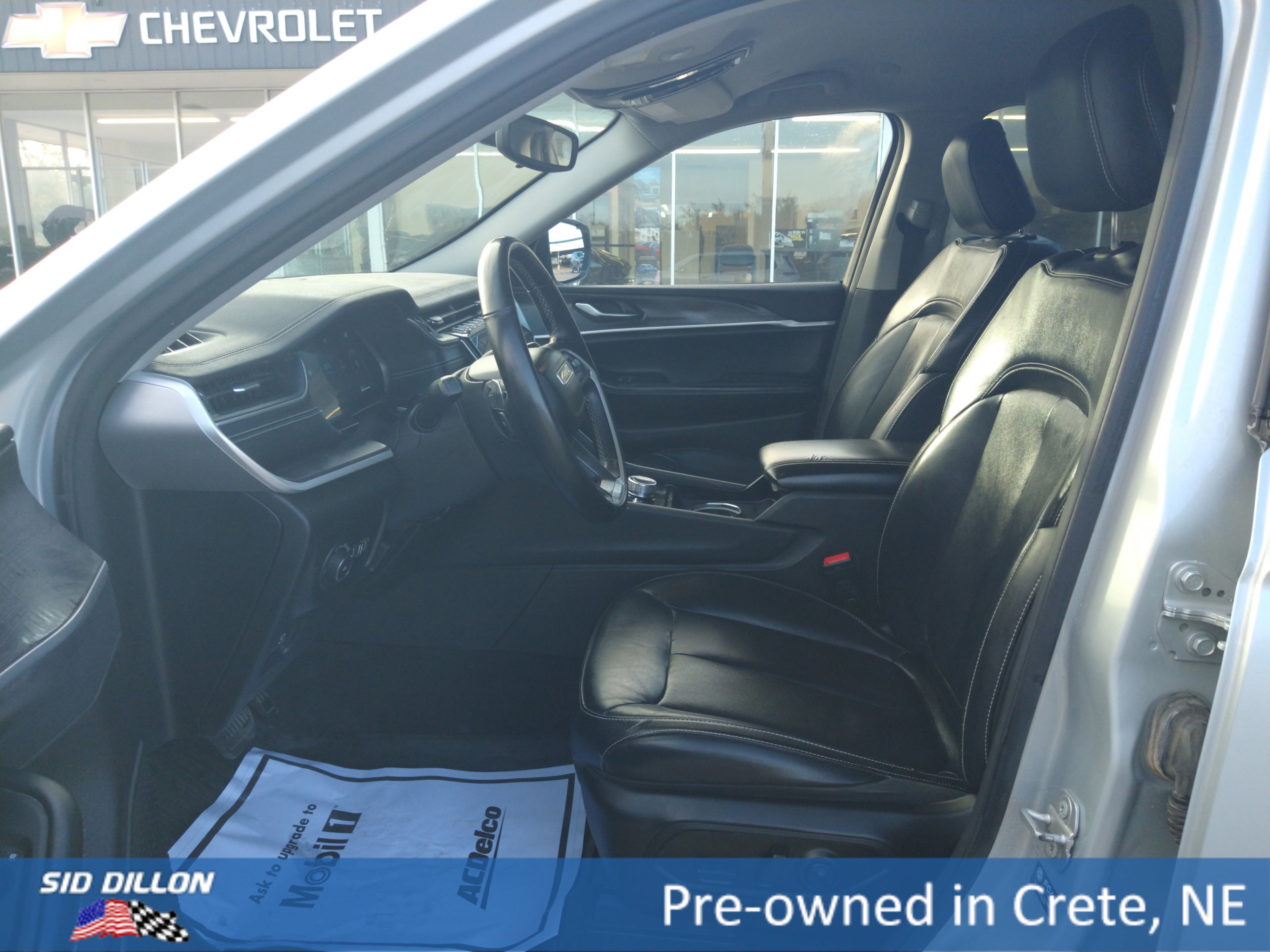 Used 2021 Jeep Grand Cherokee L Limited image 3