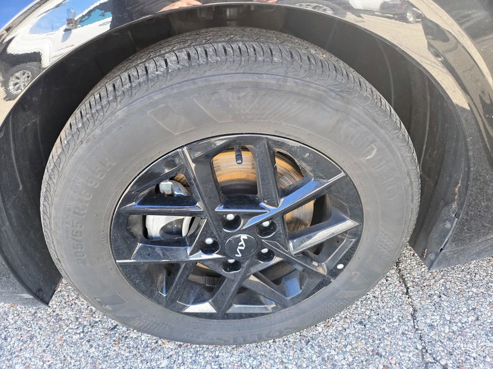 Used 2025 Kia K5 LXS FWD image 35