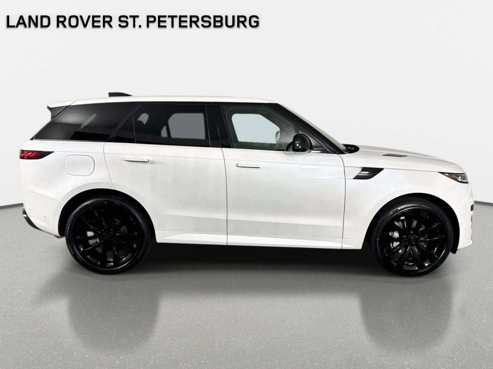 New 2026 Land Rover Range Rover Sport Dynamic SE AWD/4WD image 4