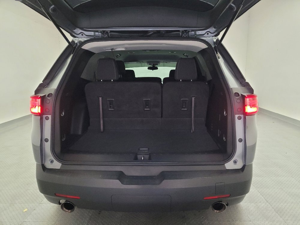 Used 2020 Chevrolet Traverse LS w/ LPO, Cargo Package FWD image 29