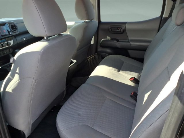 Used 2023 Toyota Tacoma SR AWD/4WD image 33