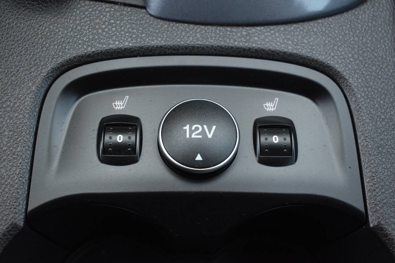 Used 2014 Ford Focus Titanium image 31