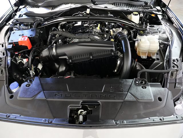 Used 2025 Ford Mustang Premium RWD image 30